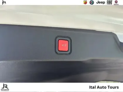 Photo 11 Jeep Avenger Gén. I Ph1 Summit 5