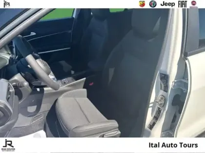 Photo 8 Jeep Avenger Gén. I Ph1 Summit 5