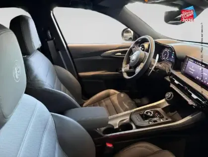 Photo 18 Alfa Romeo Tonale  1.3 Ibrida Plug-In 280ch Veloce AT6 e-Q4