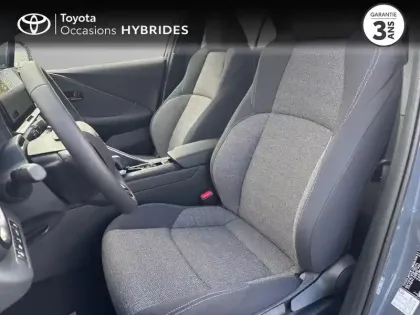 Photo 25 Toyota C-HR  2.0 Hybride Rechargeable 225ch Graphic MY26