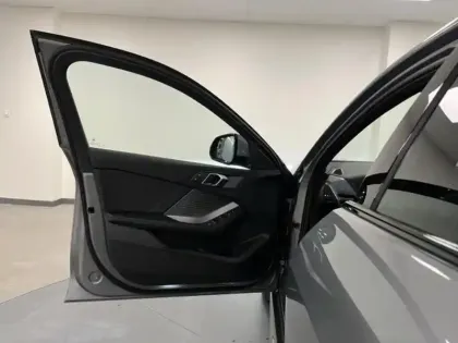 Photo 6 BMW Serie 1 Série 1 120A 170ch M Sport DKG7