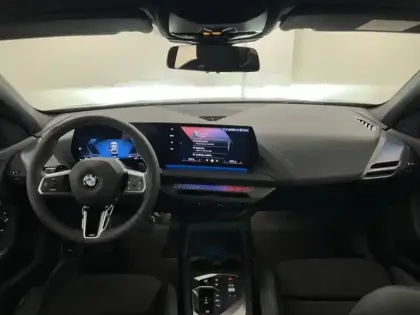 Photo 8 BMW Serie 1 Série 1 120A 170ch M Sport DKG7