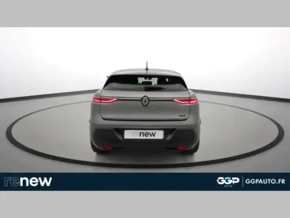 Photo 8 Renault M??GANE E-TECH EV60 130ch optimum charge Evolution ER