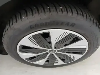 Photo 16 Renault M??GANE E-TECH EV60 130ch optimum charge Evolution ER