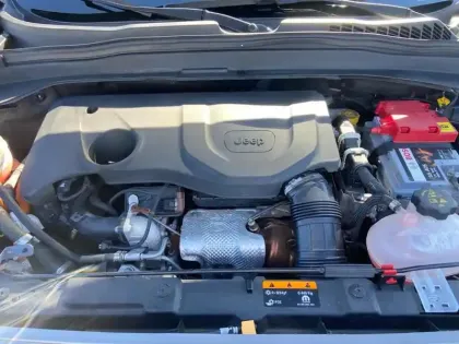 Photo 6 Jeep Renegade Gén. I Ph2 NG Limited 5