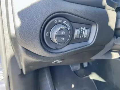 Photo 12 Jeep Renegade Gén. I Ph2 NG Limited 5