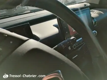 Photo 6 Citroën C4  Cactus PureTech 110 S&S BVM6 Shine