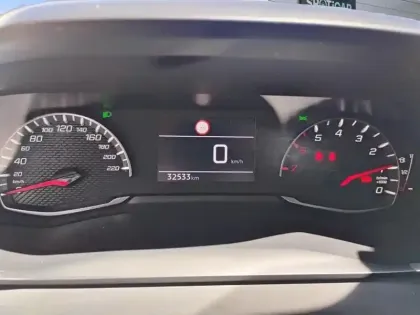 Photo 20 Peugeot 208  PureTech 75 S&S BVM5 Style