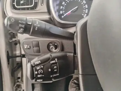 Photo 16 Citroën C3  PureTech 110 S&S BVM6 Shine Pack