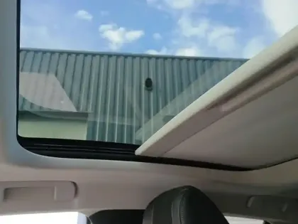 Photo 24 DS DS 4  Hybride E-Tense 225 EAT8 Performance Line+