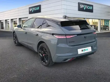 Photo 29 DS DS 4  Hybride E-Tense 225 EAT8 Performance Line+