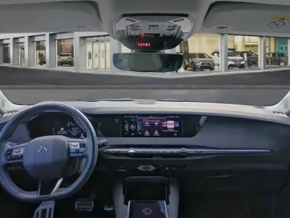 Photo 9 DS DS 4  Hybride E-Tense 225 EAT8 Performance Line+