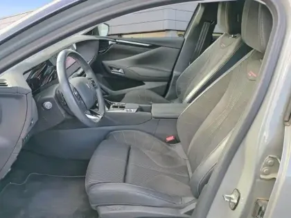 Photo 8 DS DS 4  Hybride E-Tense 225 EAT8 Performance Line+