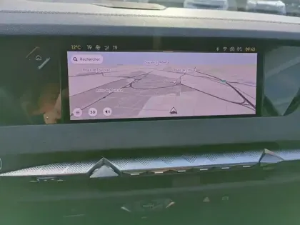 Photo 10 DS DS 4  Hybride E-Tense 225 EAT8 Performance Line+