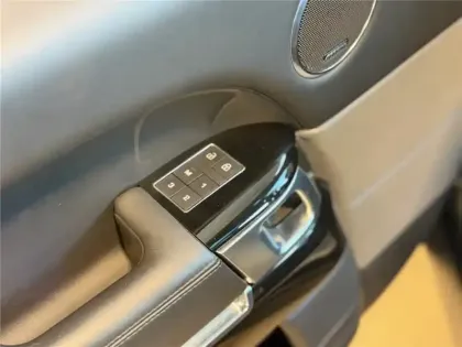 Photo 10 Land rover Range Rover Gén. II (L494) Ph2 Mk IX Autobiography Dyn. 5