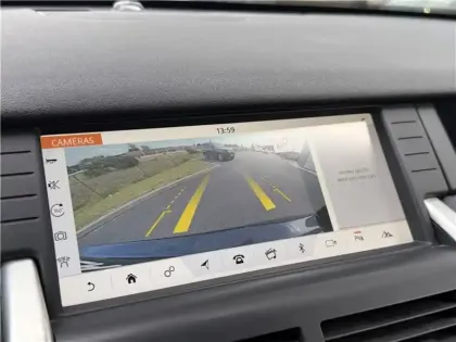 Photo 21 Land rover Discovery Sport Gén. I Ph1 MkIII HSE 5