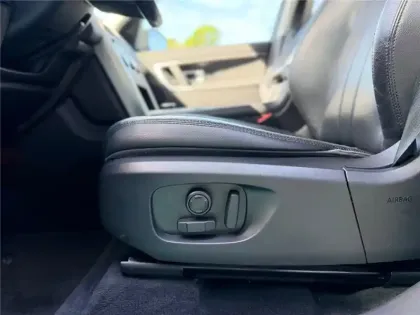 Photo 32 Land rover Discovery Sport Gén. I Ph1 MkIII HSE 5