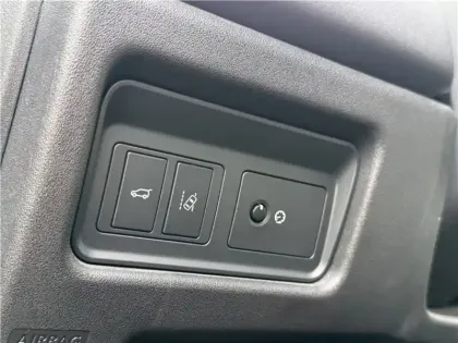 Photo 8 Land rover Discovery Sport Gén. I Ph1 MkIII HSE 5