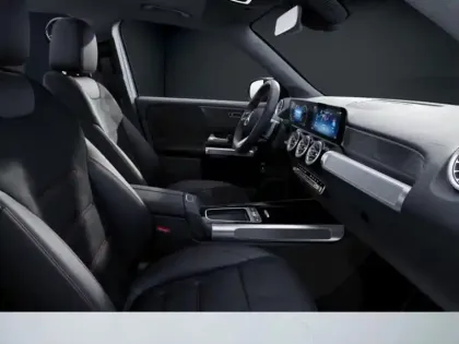 Photo 9 Mercedes GLB Gén. I (X247) Ph2 AMG Line 5