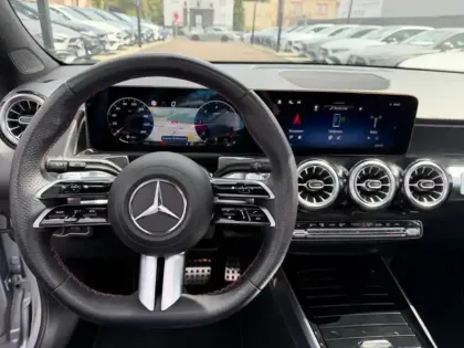 Photo 35 Mercedes GLB 200 d AMG Line