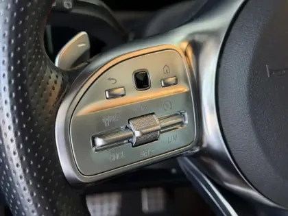 Photo 29 Mercedes Classe B 200 d AMG Line Edition