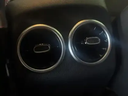 Photo 33 Mercedes GLA 200 AMG Line