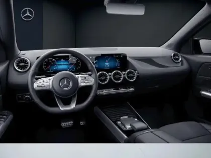 Photo 9 Mercedes GLA Gén. II (H247) Ph1 AMG Line 5