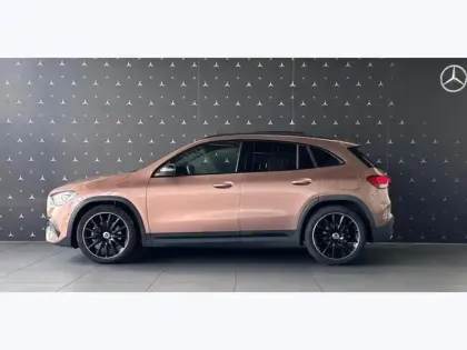 Photo 21 Mercedes GLA 200 AMG Line