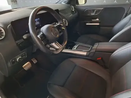 Photo 32 Mercedes GLA 200 d AMG Line
