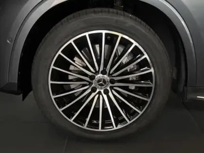 Photo 28 Mercedes GLC  220 d 4MATIC AMG Line