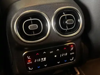 Photo 36 Mercedes GLC  220 d 4MATIC AMG Line