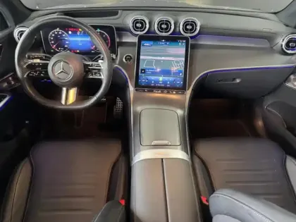 Photo 30 Mercedes GLC  220 d 4MATIC AMG Line