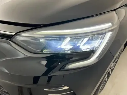 Photo 22 Renault Clio Gén. V (BJA) Ph1 Intens 5