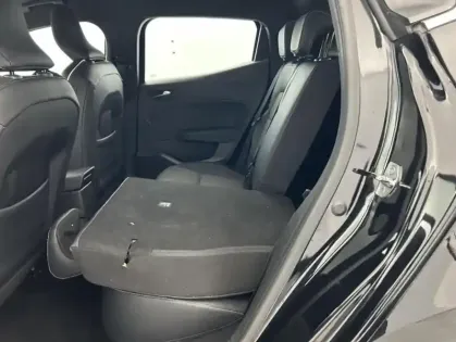 Photo 9 Renault Clio Gén. V (BJA) Ph1 Intens 5