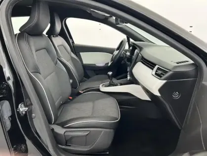 Photo 23 Renault Clio Gén. V (BJA) Ph1 Intens 5