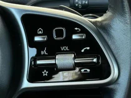 Photo 24 Mercedes Classe A Gén. IV (W177) Ph1 Progressive Line 5