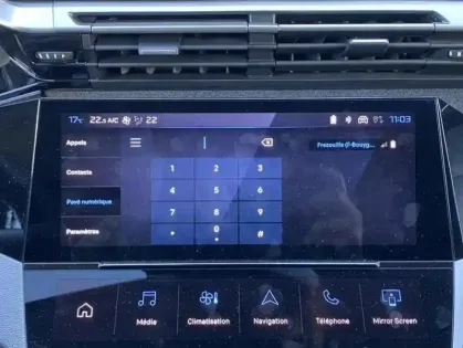 Photo 11 Peugeot 308 III Hybrid 136 e-DCS6 ALLURE