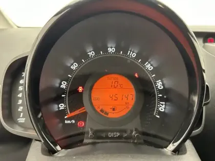 Photo 23 Toyota Aygo 1.0 VVT-i x-play