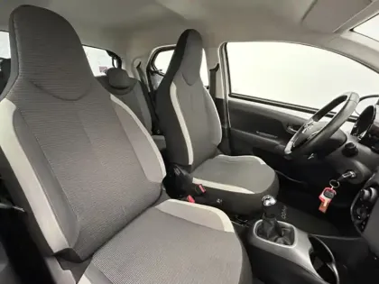 Photo 20 Toyota Aygo 1.0 VVT-i x-play