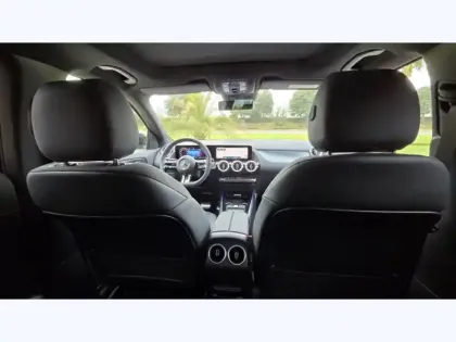 Photo 8 Mercedes GLA 200 d AMG Line