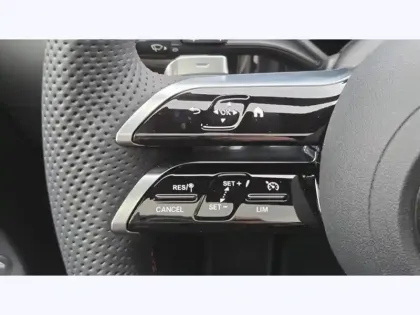 Photo 21 Mercedes GLA 200 d AMG Line