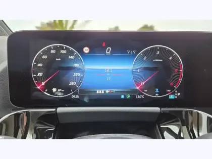 Photo 24 Mercedes GLA 200 d AMG Line