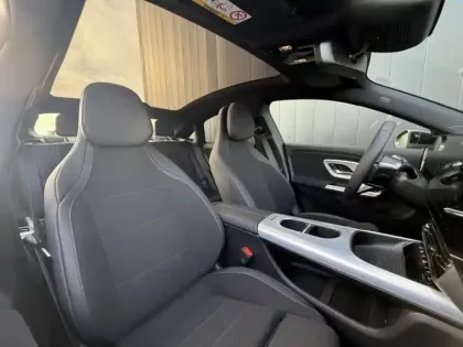 Photo 18 Mercedes CLA Coupe 200 AMG Line