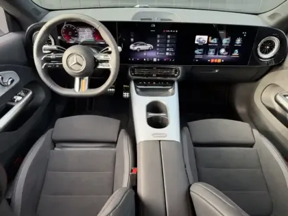 Photo 8 Mercedes CLA Coupe 200 AMG Line