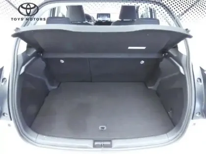 Photo 13 Toyota Yaris Hybride 116h Dynamic