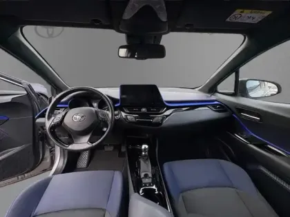 Photo 6 Toyota C-HR 1.8 HYBRIDE 122 GRAPHIC ch