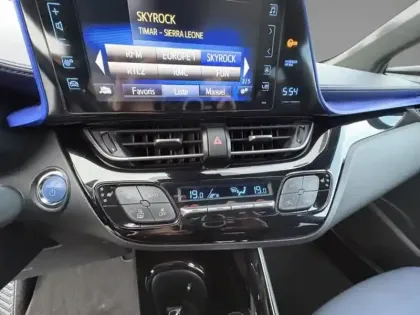 Photo 14 Toyota C-HR 1.8 HYBRIDE 122 GRAPHIC ch