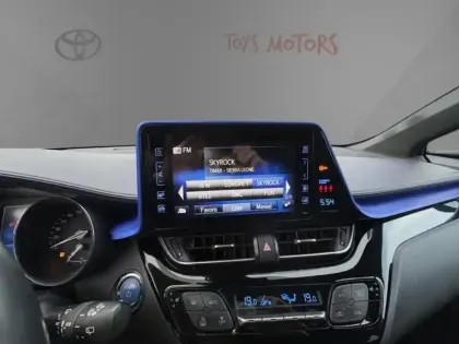 Photo 13 Toyota C-HR 1.8 HYBRIDE 122 GRAPHIC ch