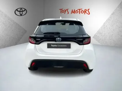 Photo 6 Toyota Yaris Hybride 116h Dynamic 116 ch