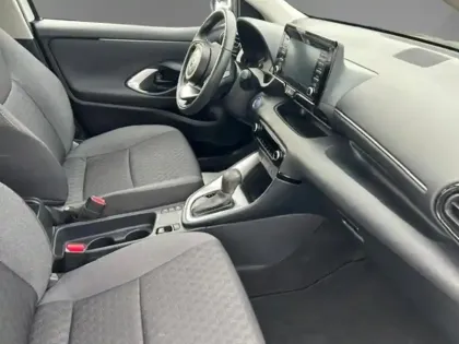 Photo 9 Toyota Yaris Hybride 116h Dynamic 116 ch